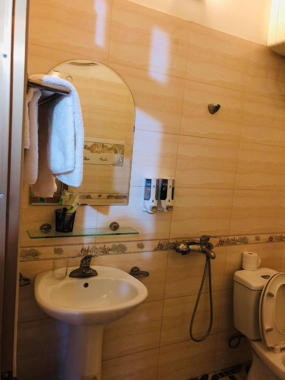 Hung Thinh Hotel Ban Gum Kültér fotó